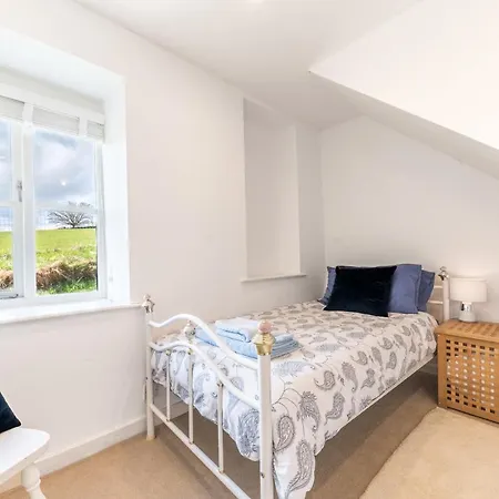 Vicarage Barn